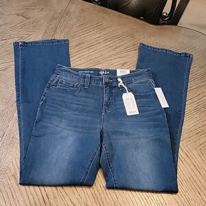 Boot leg mid rise cut jeans size 6 NWT Style & Co power sculpt